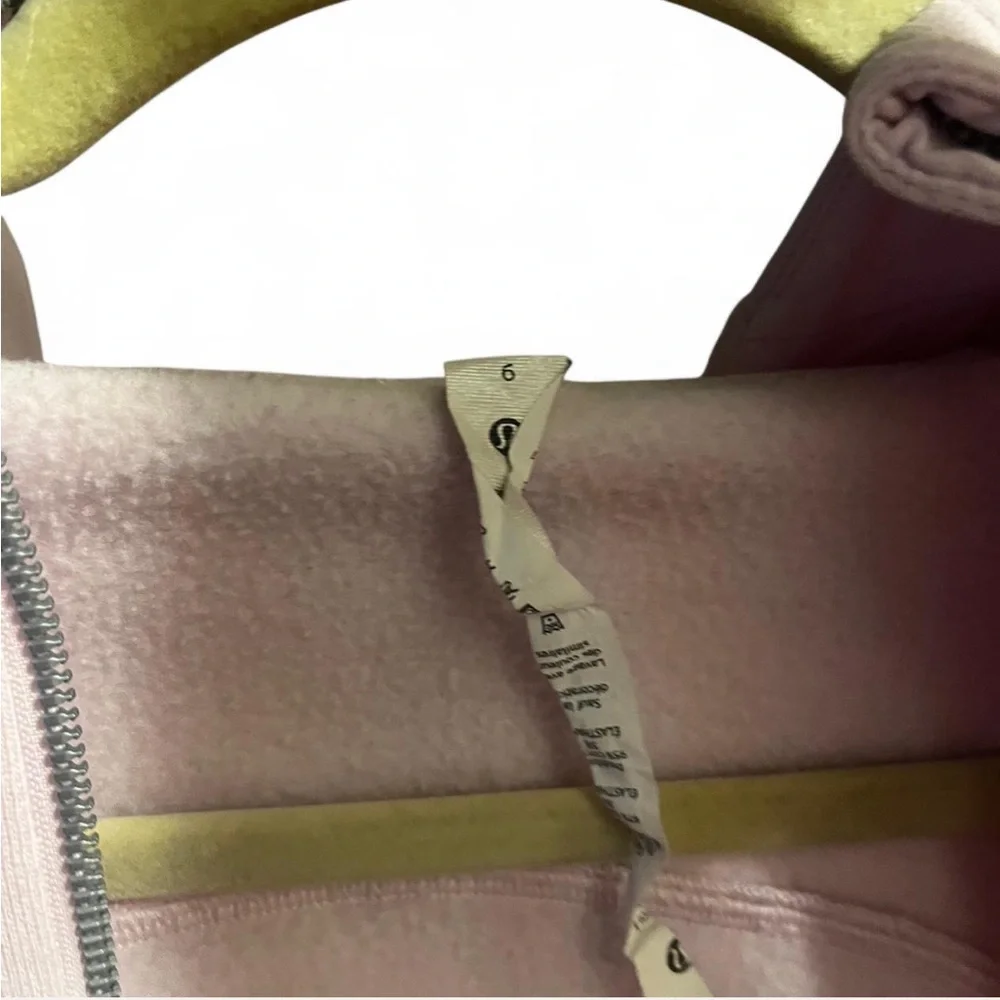 Lululemon Cropped Scuba (6) - Picture 5 of 5